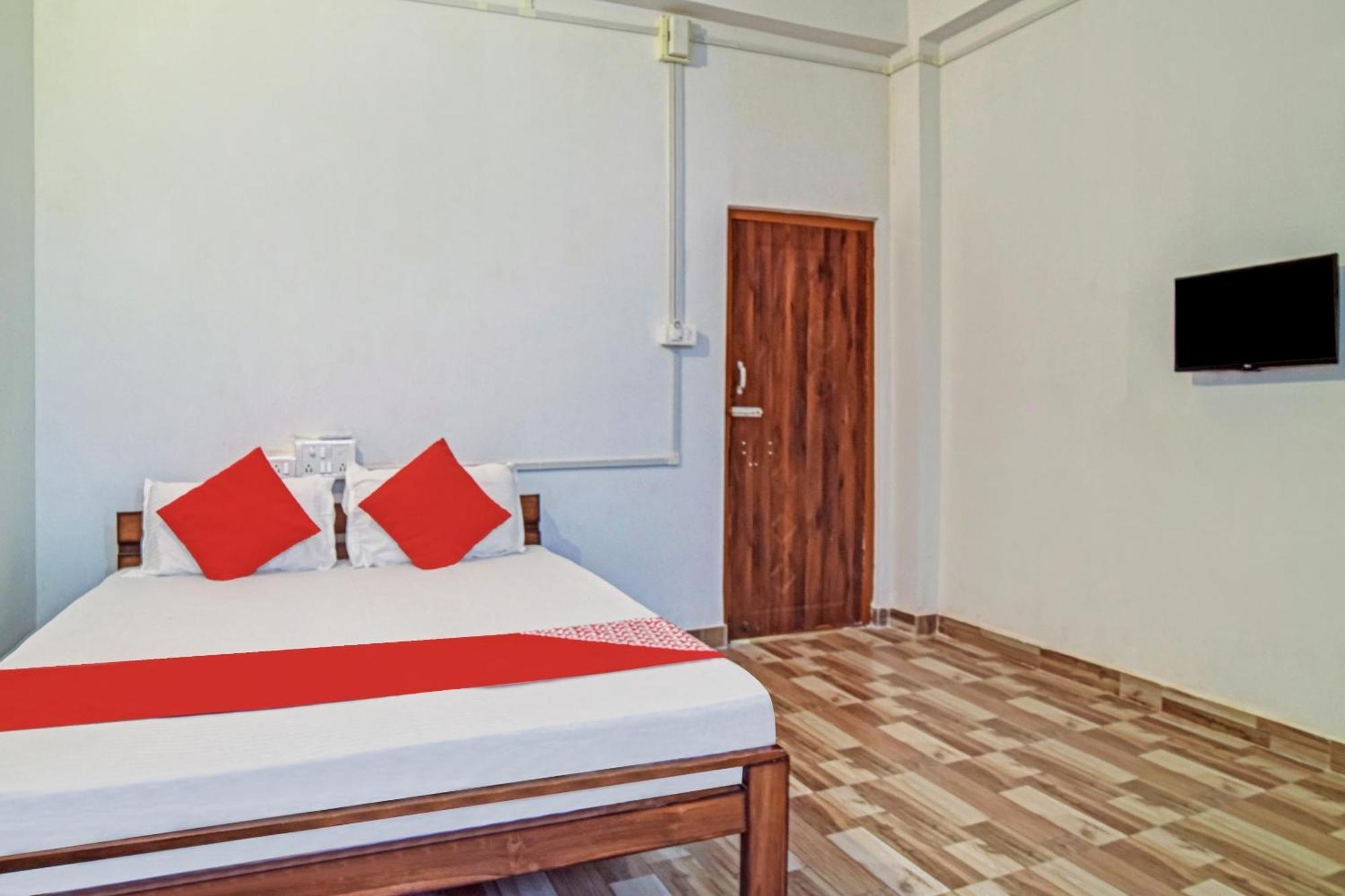 Spot On Jp Guest House Kaharpara Екстер'єр фото