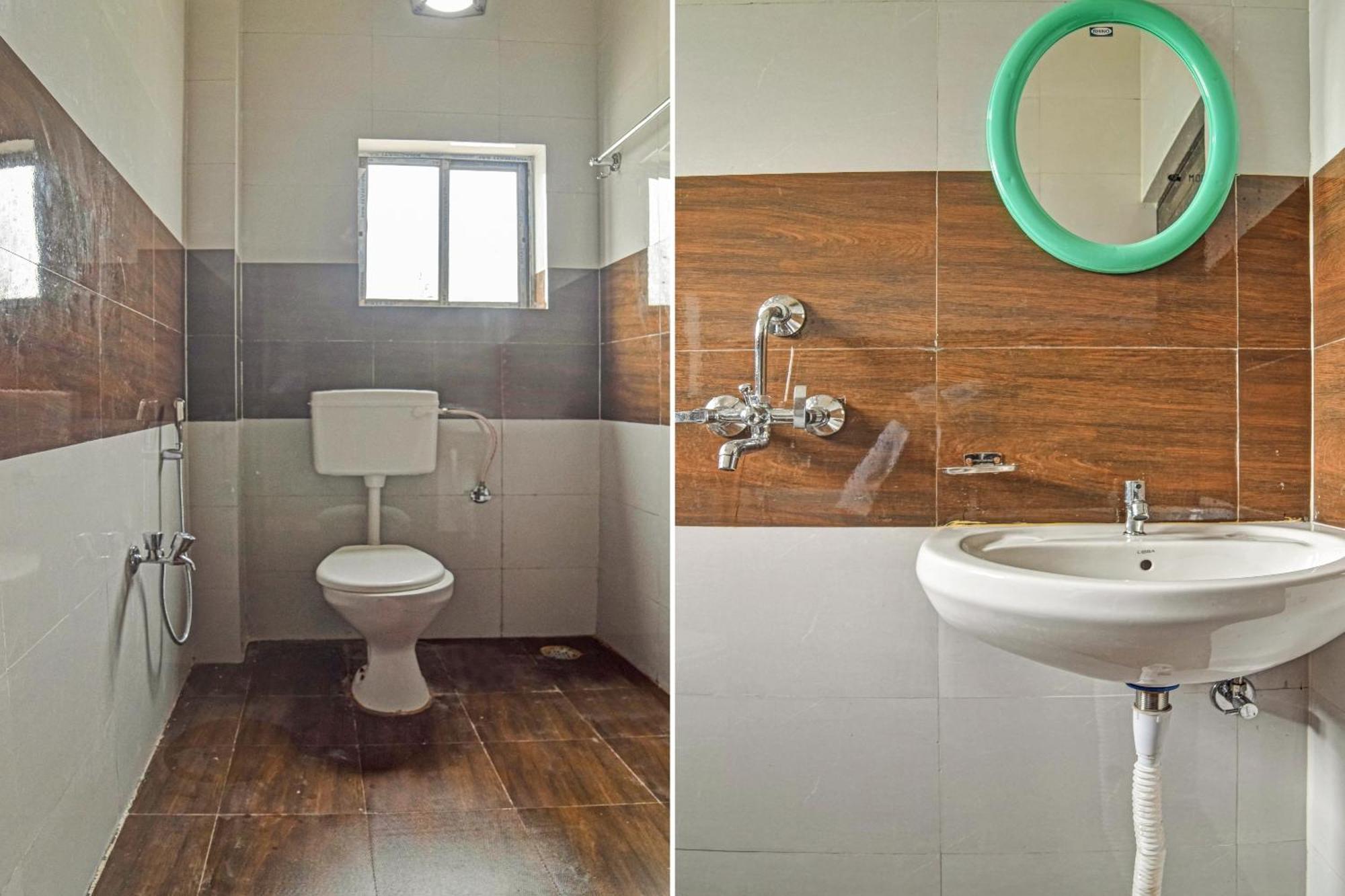Spot On Jp Guest House Kaharpara Екстер'єр фото